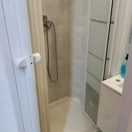 Quarto B-2